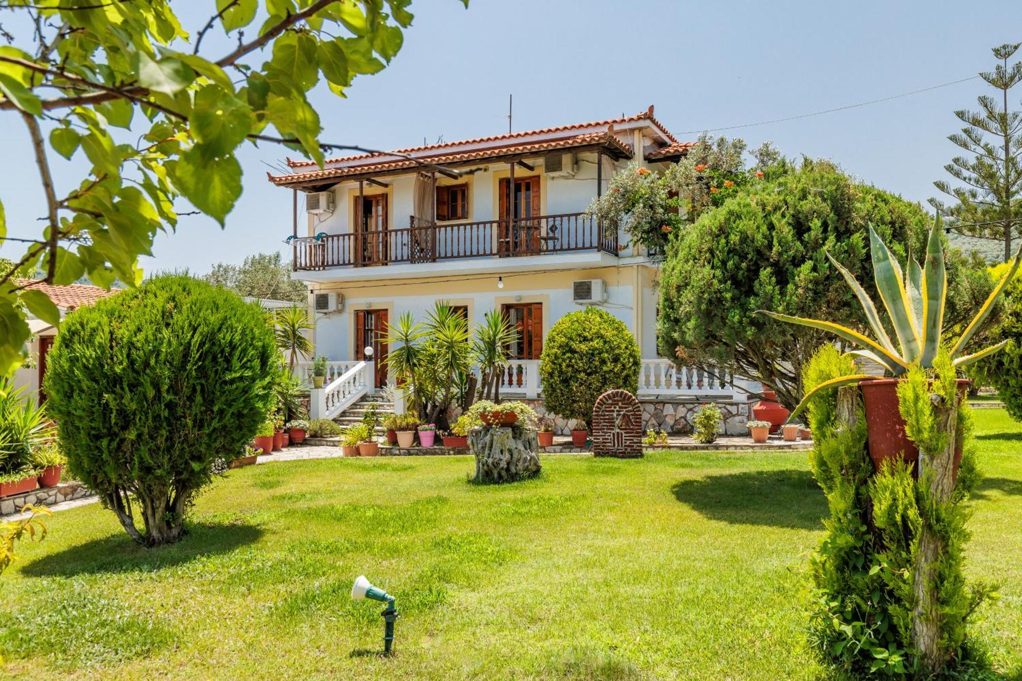 Panagou Studios Skopelos Town Bagian luar foto