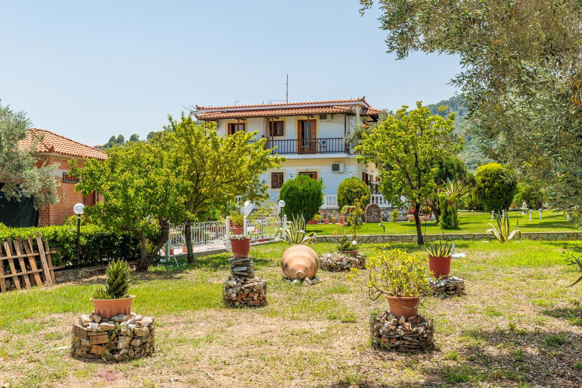 Panagou Studios Skopelos Town Bagian luar foto