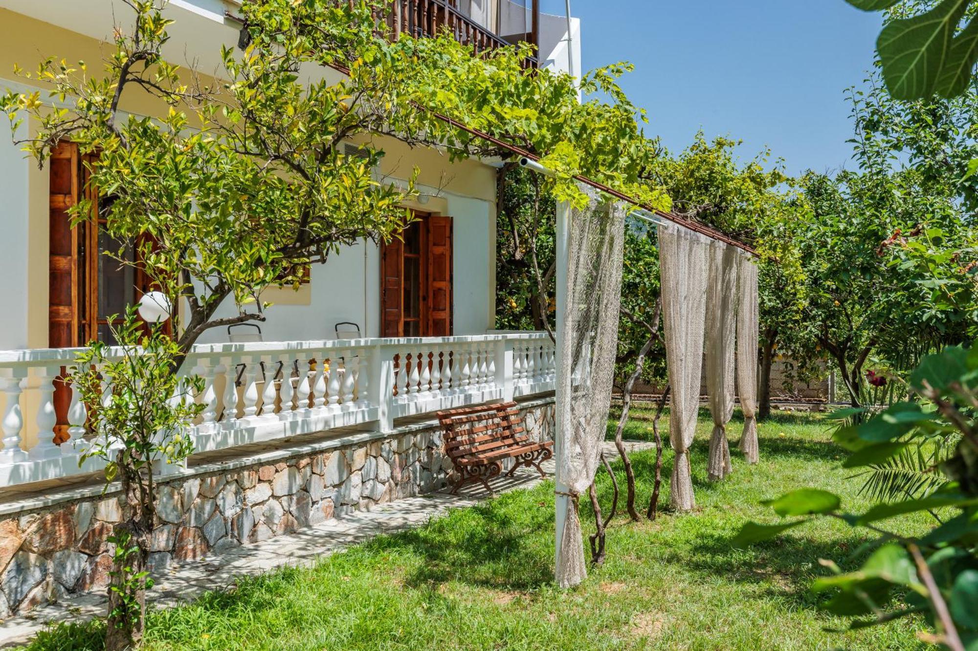 Panagou Studios Skopelos Town Bagian luar foto