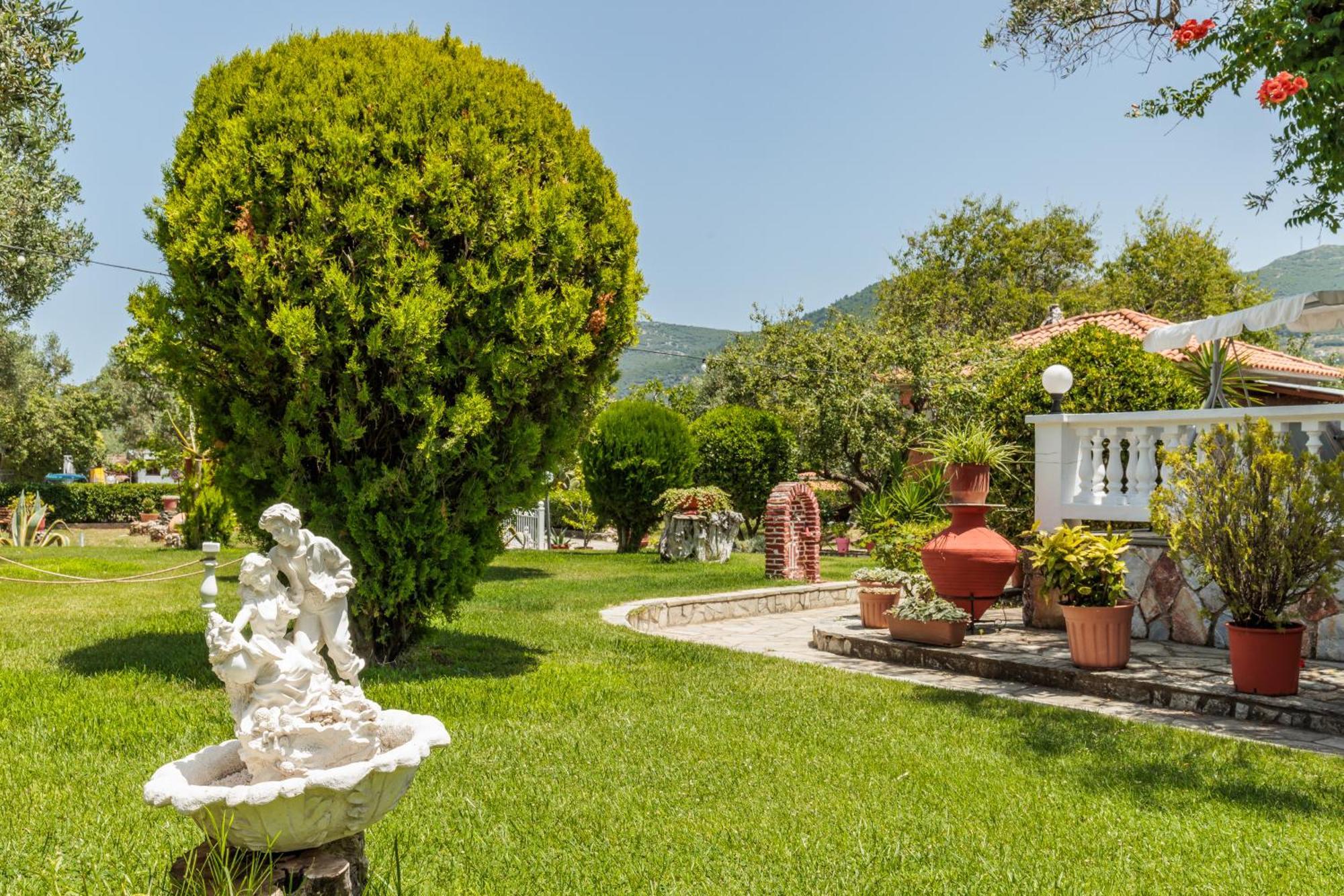 Panagou Studios Skopelos Town Bagian luar foto