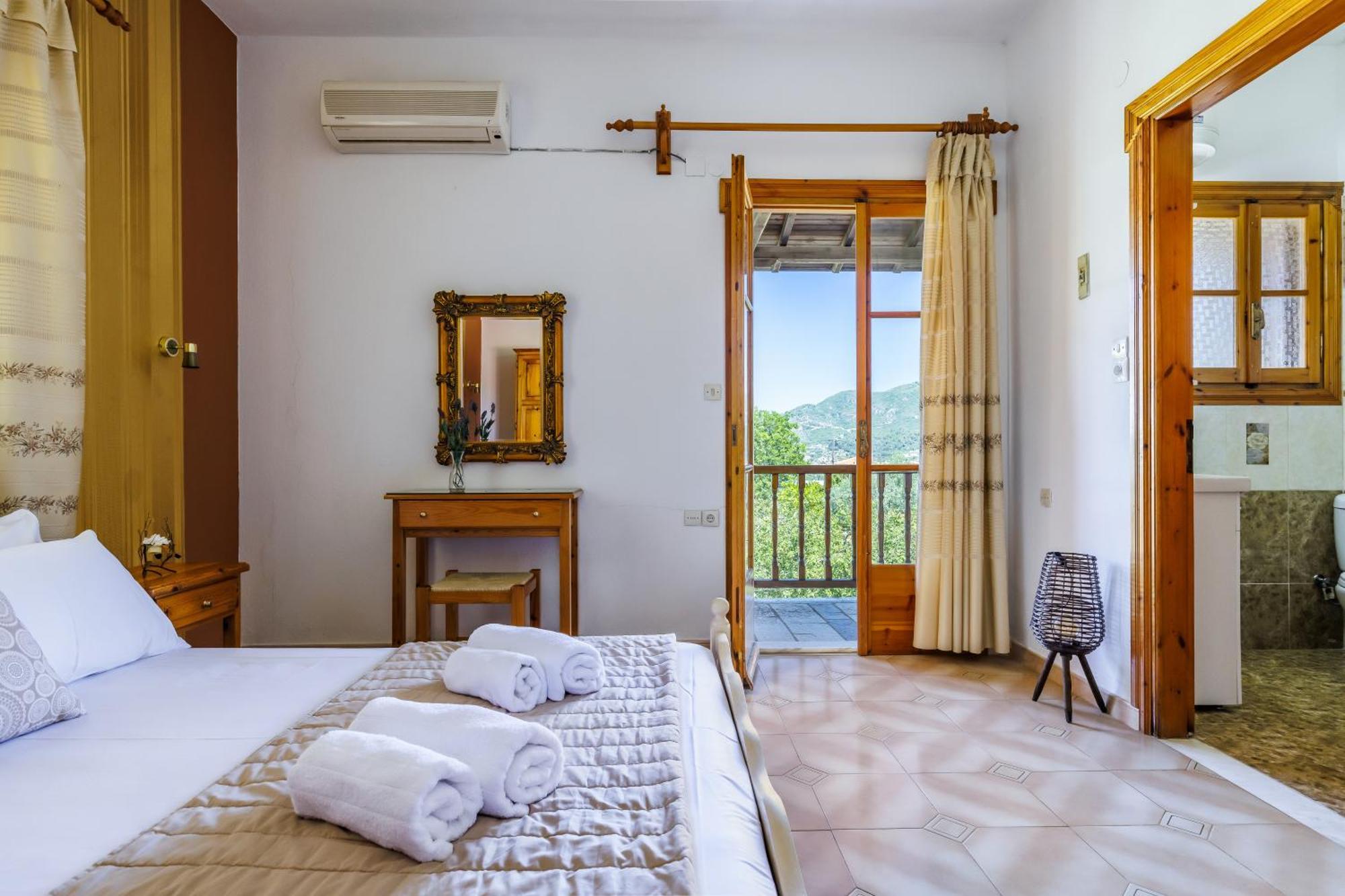 Panagou Studios Skopelos Town Bagian luar foto