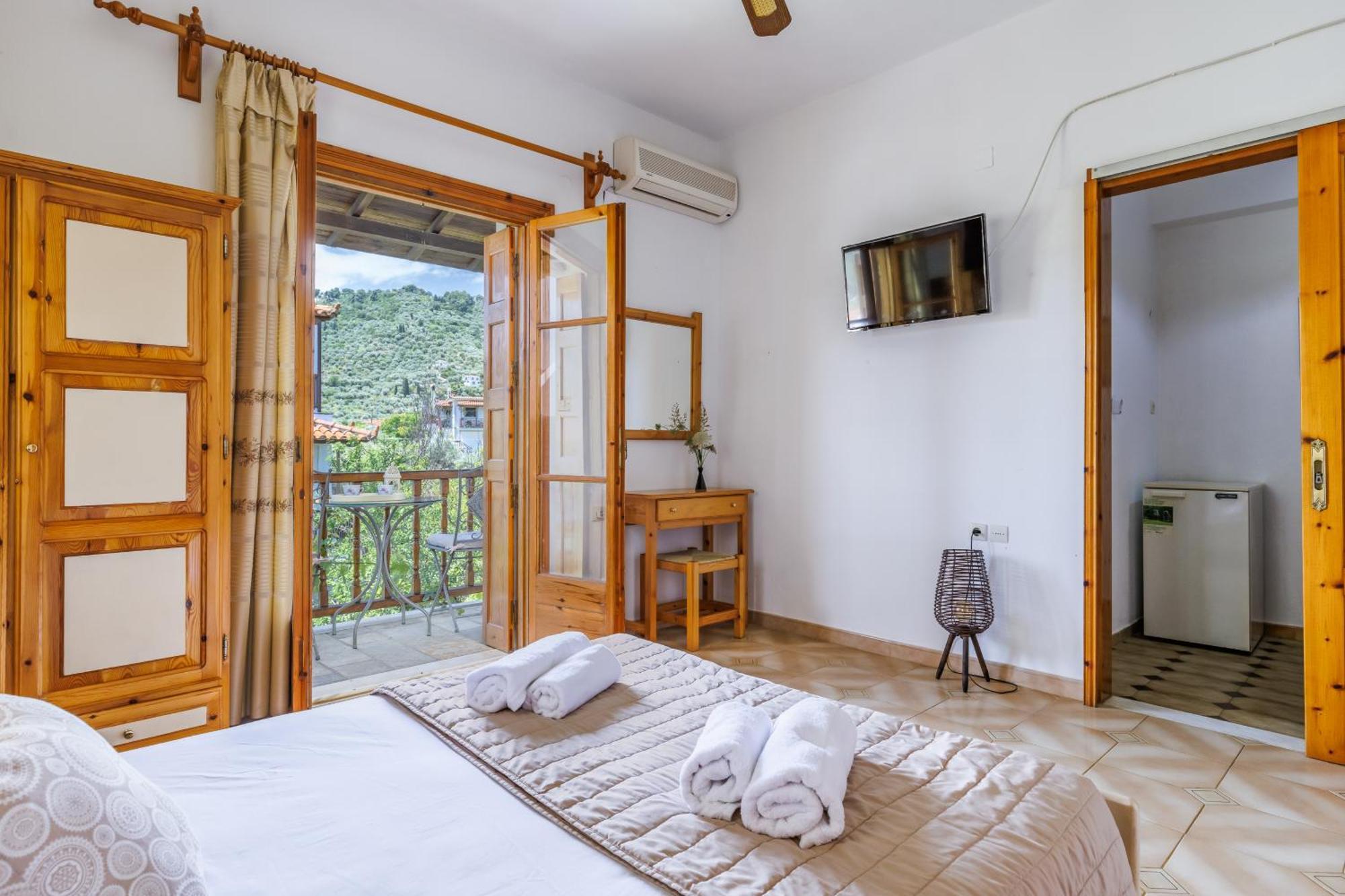 Panagou Studios Skopelos Town Bagian luar foto